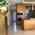 Casa vacanze Viktoria House Balatonszarszo
