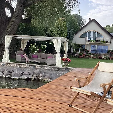 Viktoria House Balatonszarszo